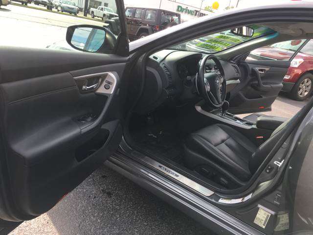 2014 Nissan Altima 3.5 SL 4dr Sedan